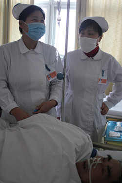 重症患者家属赞东吴中西医结合医院