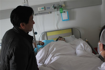 不放弃每一个病人 把病人当自己家人